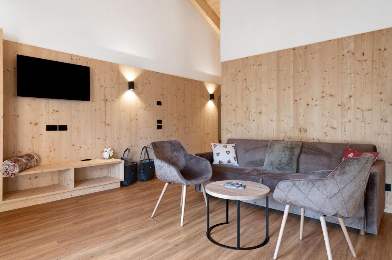 Les Ciases Chalets Dolomites Apt 5 San Vigilio Di Marebbe Exterior foto